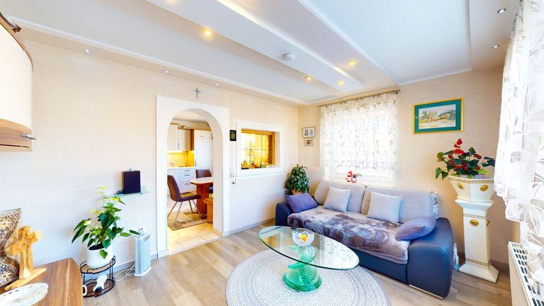 Wohnzimmer (Whg rechts)