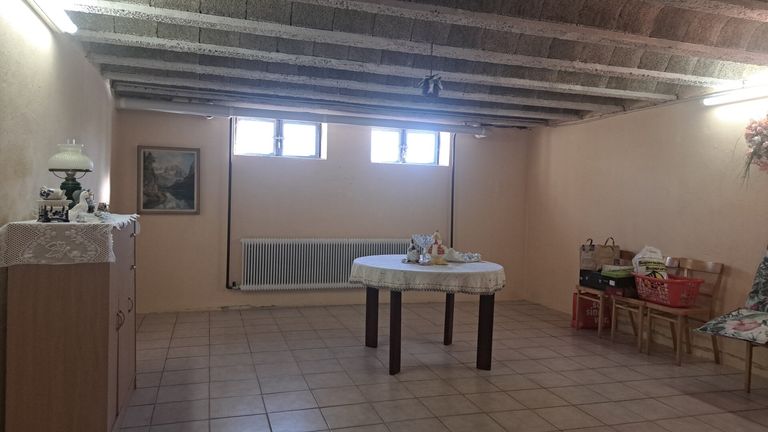 Kellerraum 2, Stüberl