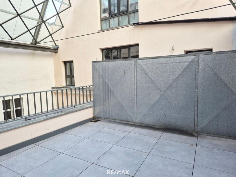 Terrasse mit Innenhof