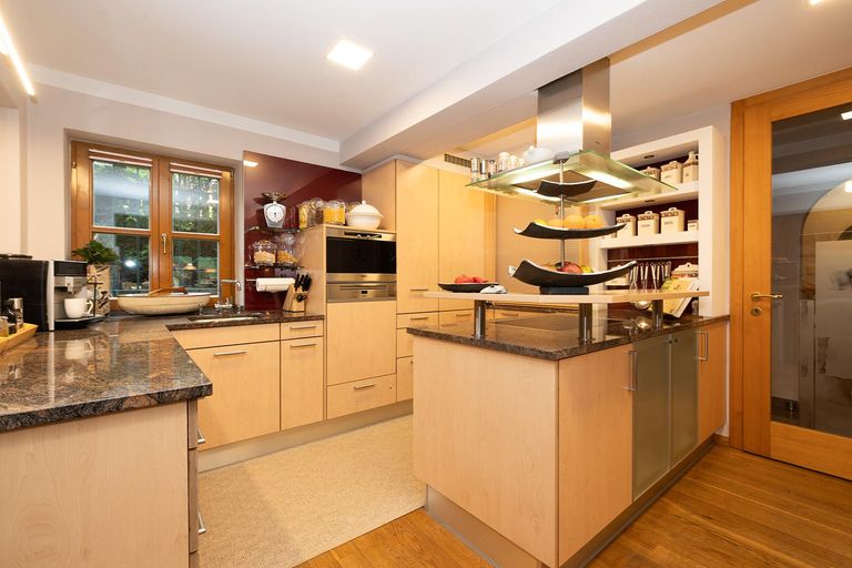 Küche seitliche Ansicht