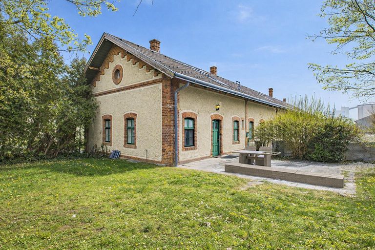 1_Haus mit Grundstück