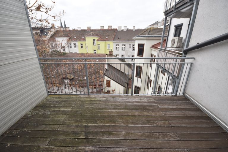 Ansicht - Helle Zwei-Zimmer-Wohnung mit Terrasse und Loggia Kauf 17. Bezirk Wien
