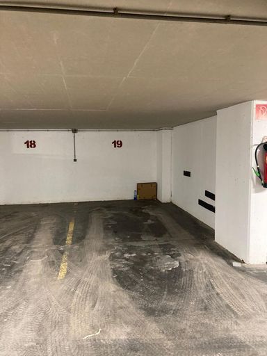 Tiefgaragenstellplatz
