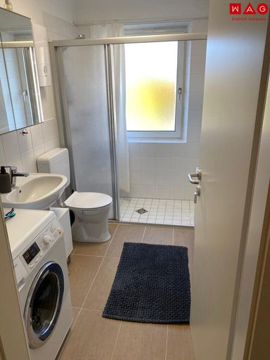 Badezimmer (Einrichtungsbeispiel)