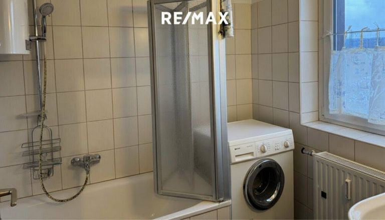 Ansicht 1 Badezimmer