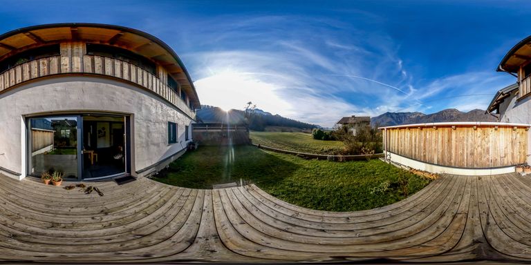 Gartenbereich samt Terrasse