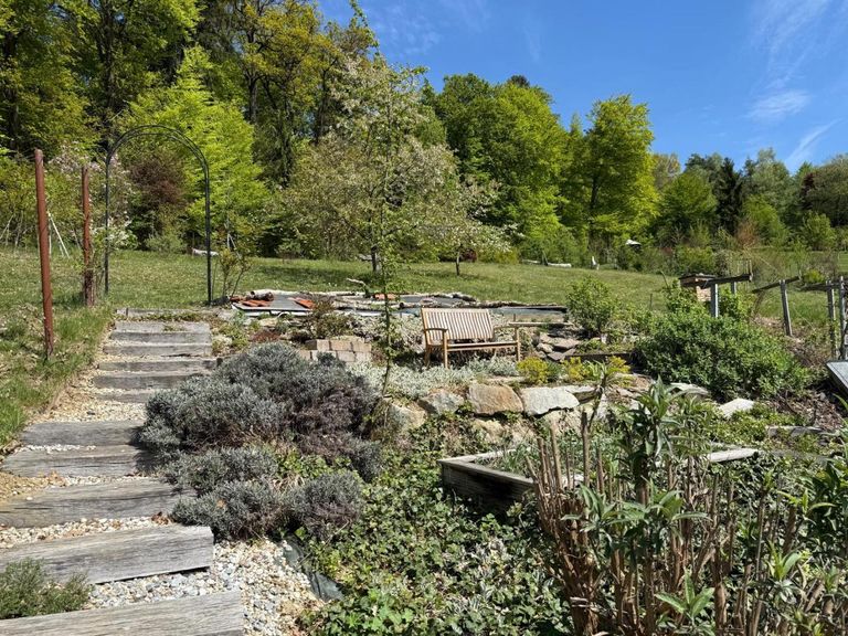 Aufgang zum oberen Garten