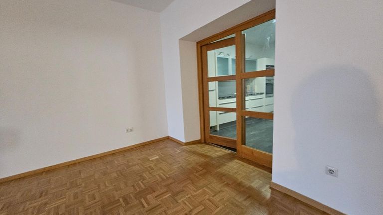 20260205_103611_resized