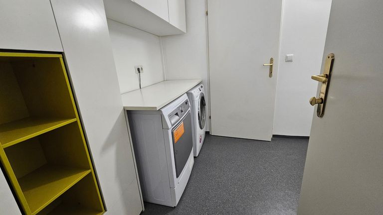 20260205_103434_resized