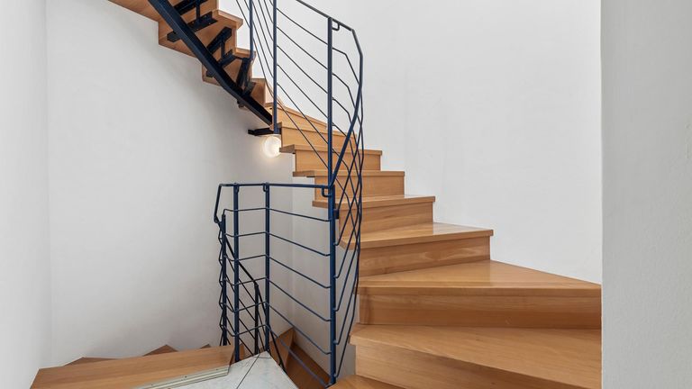 Stiege zum Dachgeschoß