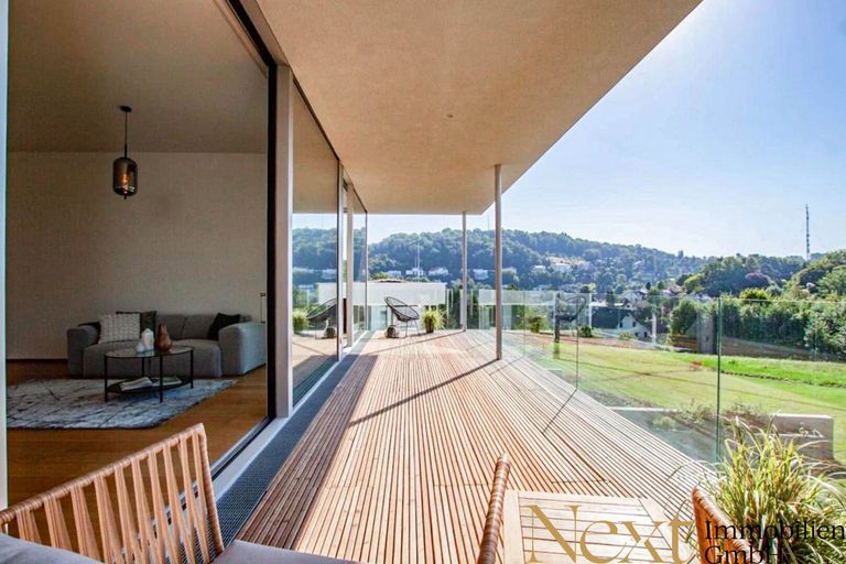 Terrasse (Ausrichtung West) - Homestaging