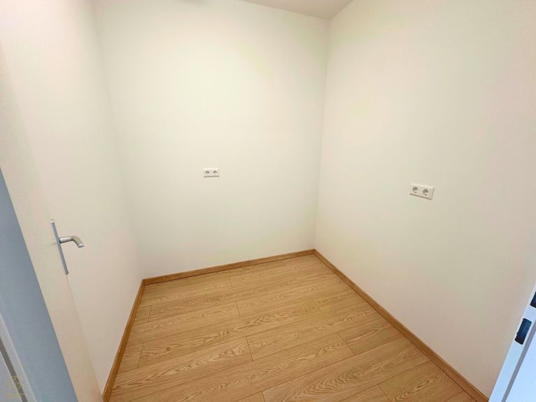 Abstellraum / Begehbarer Kleiderschrank