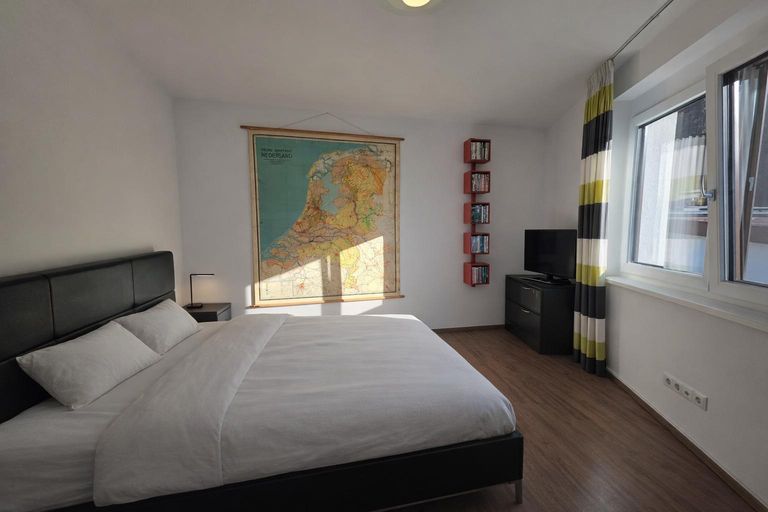 Wohnung Schlafzimmer I