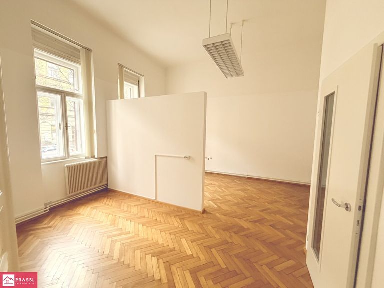 Zimmer 2 groß mit Trennwand