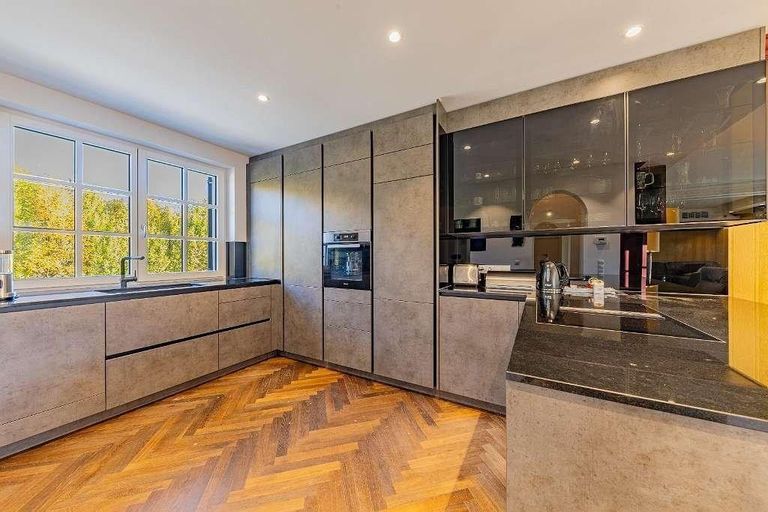 2 Moderne Küche 2721