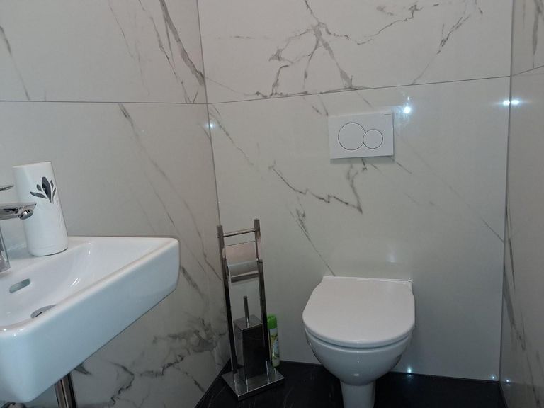 15 Gäste WC 2721