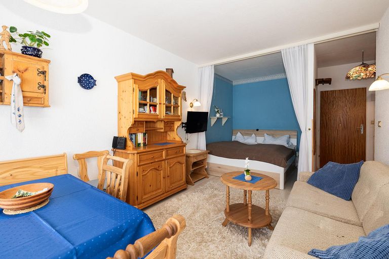 Wohn- Ess- Schlafbereich