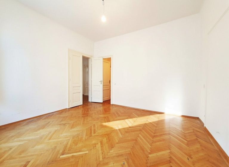 großes Schlafzimmer