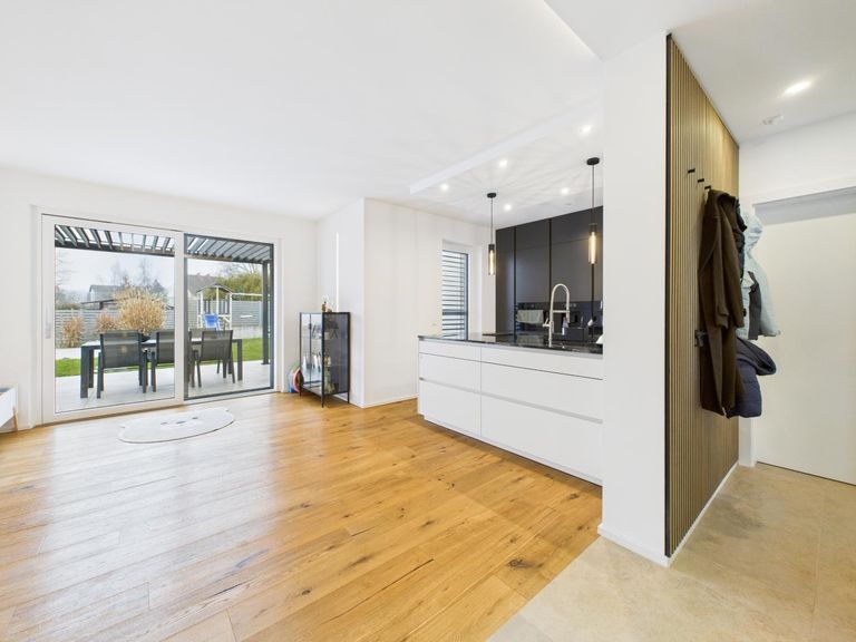 Wohn- und Essbereich 1