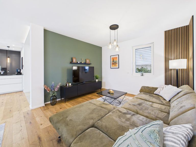 Wohn- und Essbereich 8