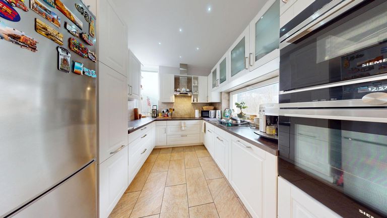 Haus-Obergeschoss-Wohn-Koch- & Essbereich