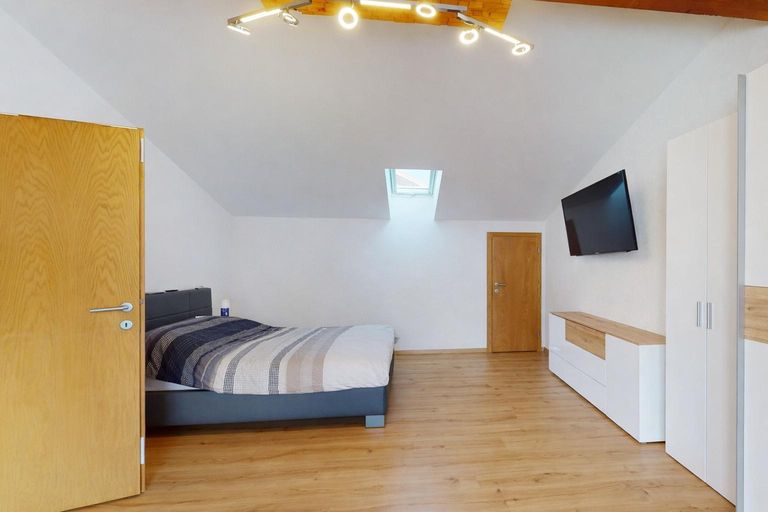 Wohnung - Zimmer IIII OG