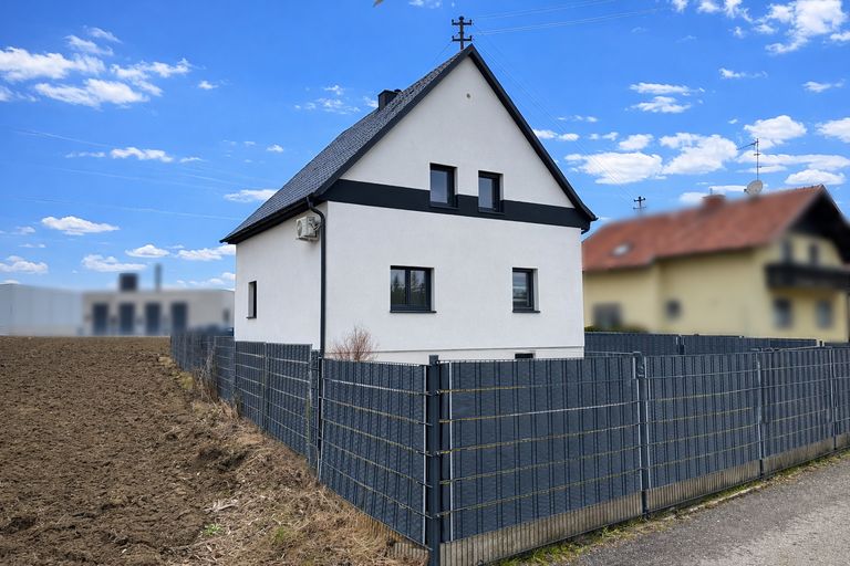 2_Aussen_KI bearbeitet