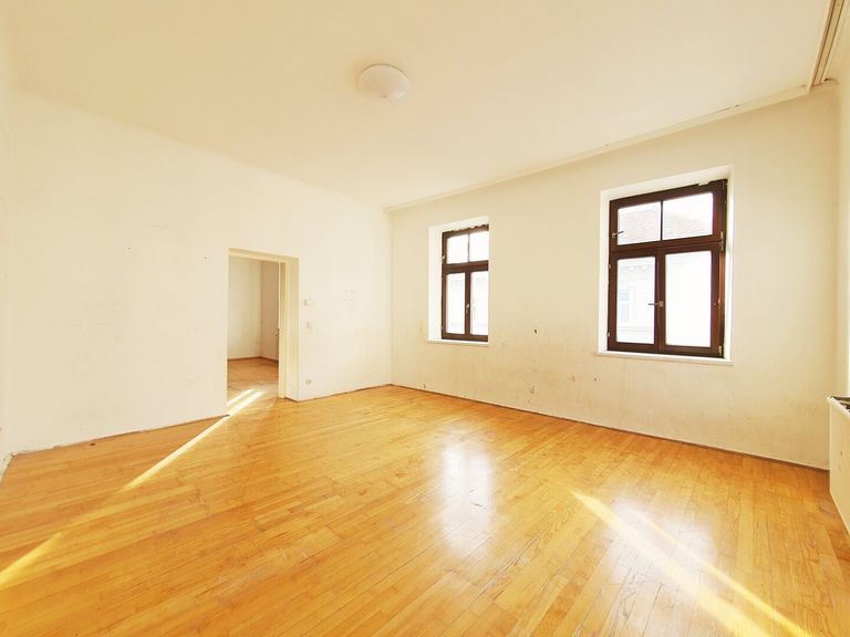 Wohnung-A: Zimmer 2 = Lichtdurchflutet