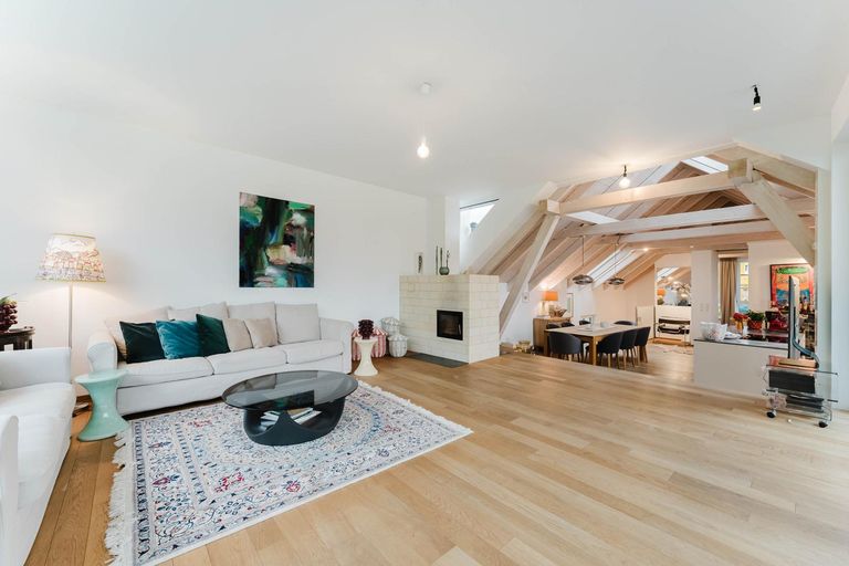 Wohnzimmer Blick auf die Wohnküche