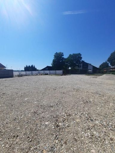 Ansicht Schotterfläche