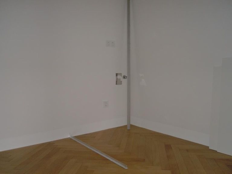 Abstellraum mit Waschmaschinenanschluß