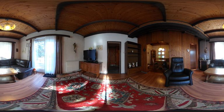 1 Wohnzimmer