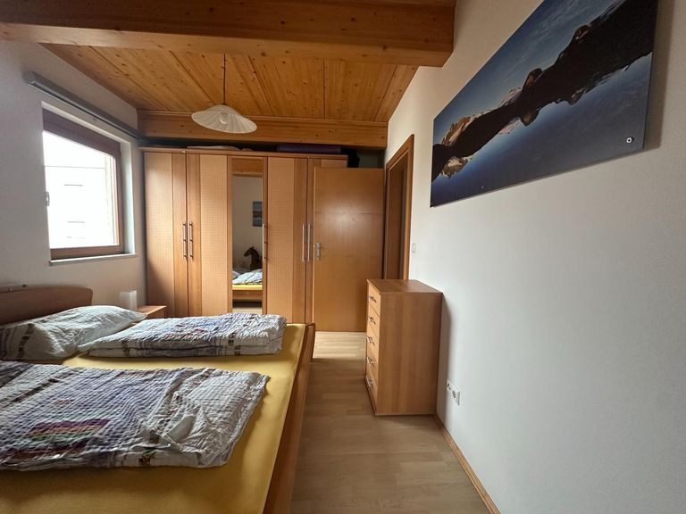 Schlafzimmer 2