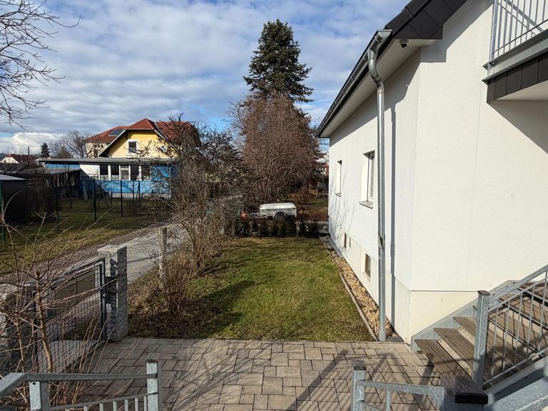 Zugang u. Gartenanteil