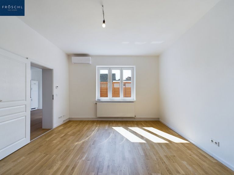 Wohnzimmer Ansicht 2