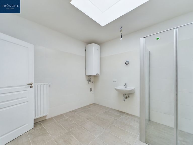 Badezimmer Ansicht 2