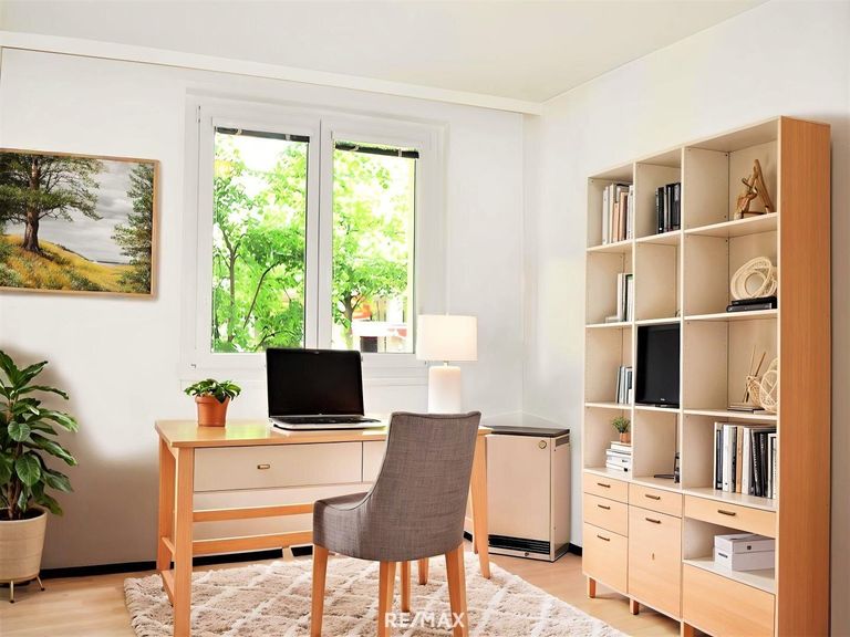 Arbeitszimmer (virtuell eingerichtet)