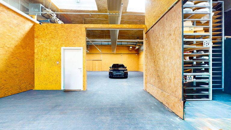 Vorraum/Zugang Halle