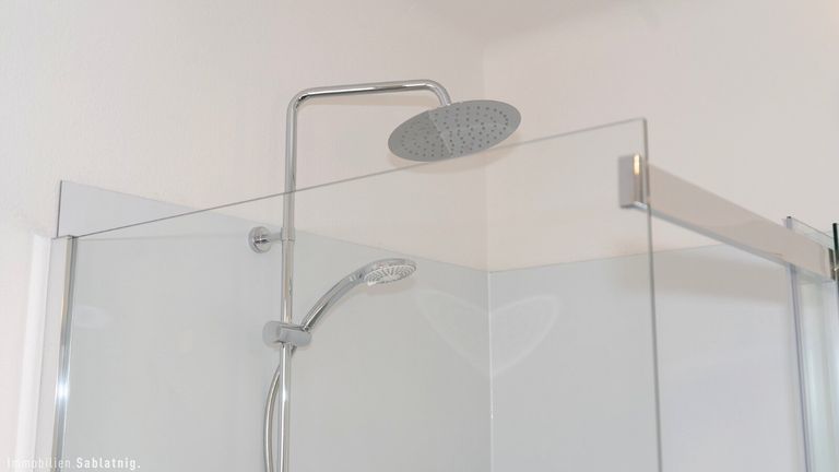 OG_BADEZIMMER MIT REGENDUSCHE