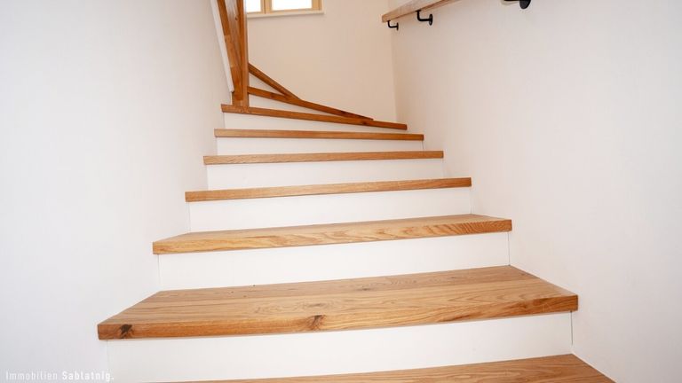 BREITER STIEGENAUFGANG