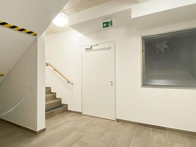 Keller-Kinderwagenraum