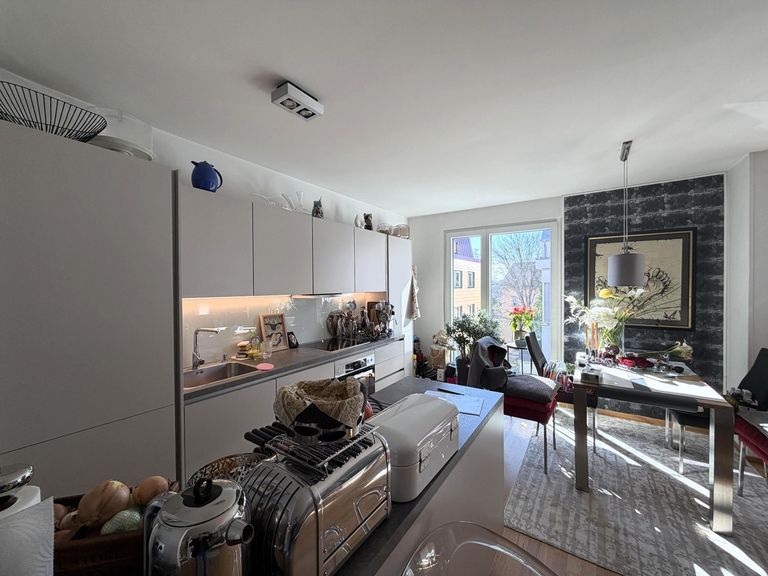 Wohnzimmer in bewohntem Zustand