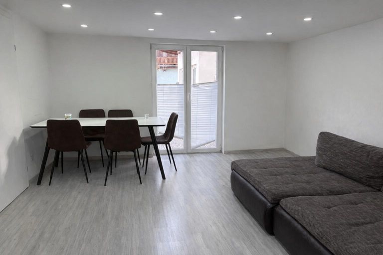 4_Wohnen_Essen_KI geräumt