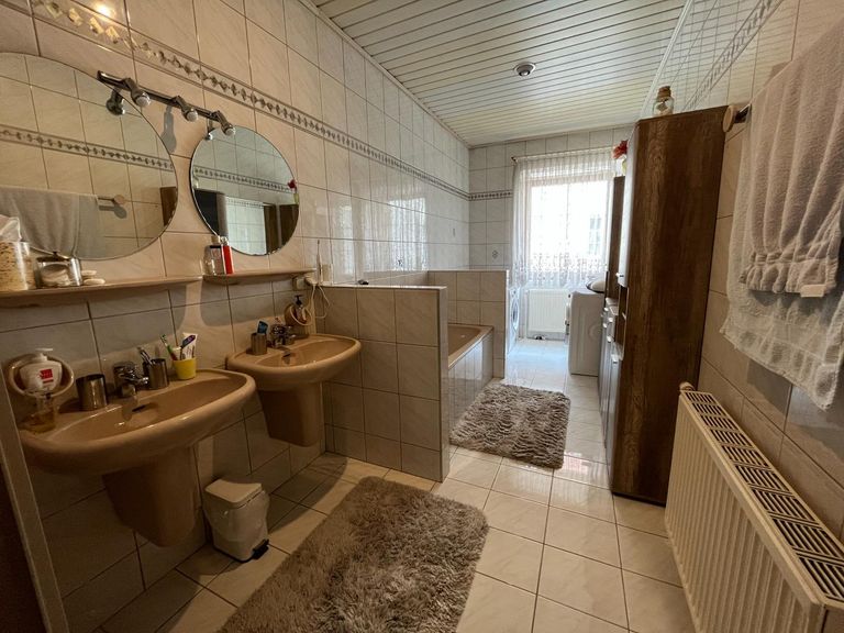 Wohnung 1 - Badezimmer