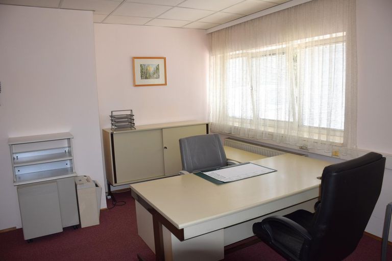 Büro Erdgeschoss