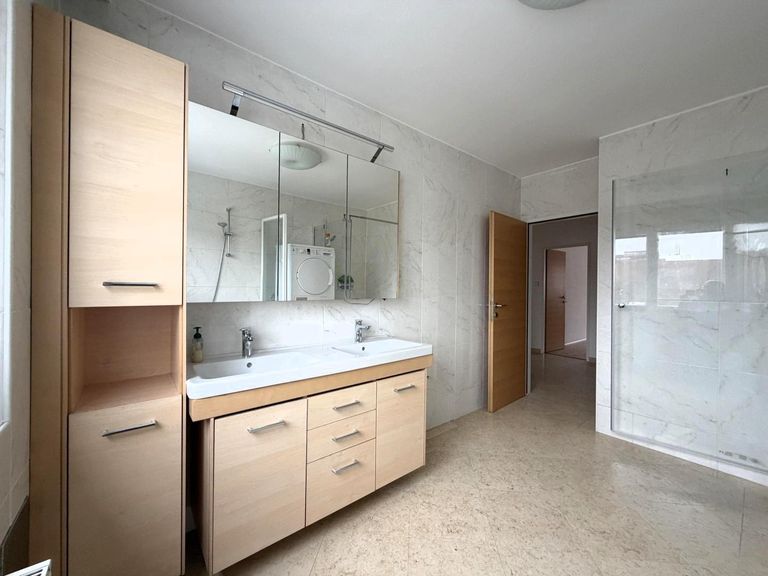 Badezimmer mit Wanne, Du, WM/WT