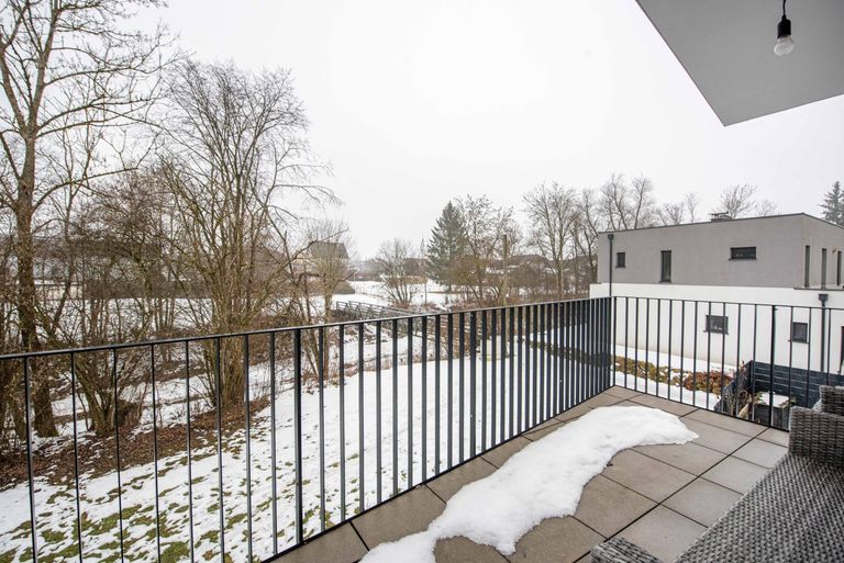 Terrasse mit Blick ins Grüne