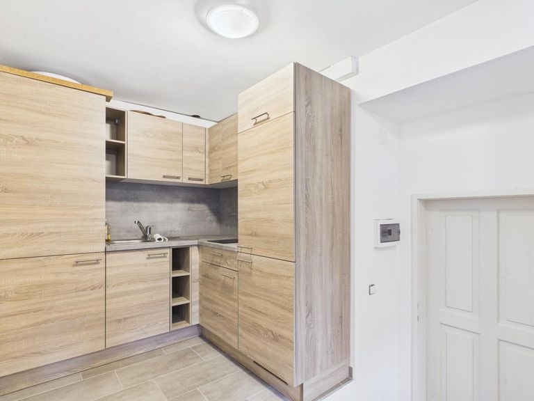 Etage 1- Küche Bild 1