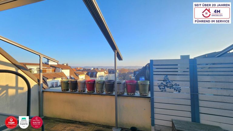 große Terrasse oben