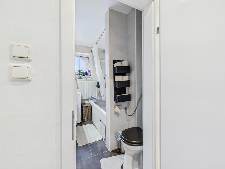 Badezimmer 1